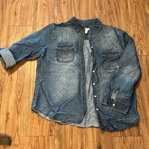 EUC Chicos denim shirt size 2